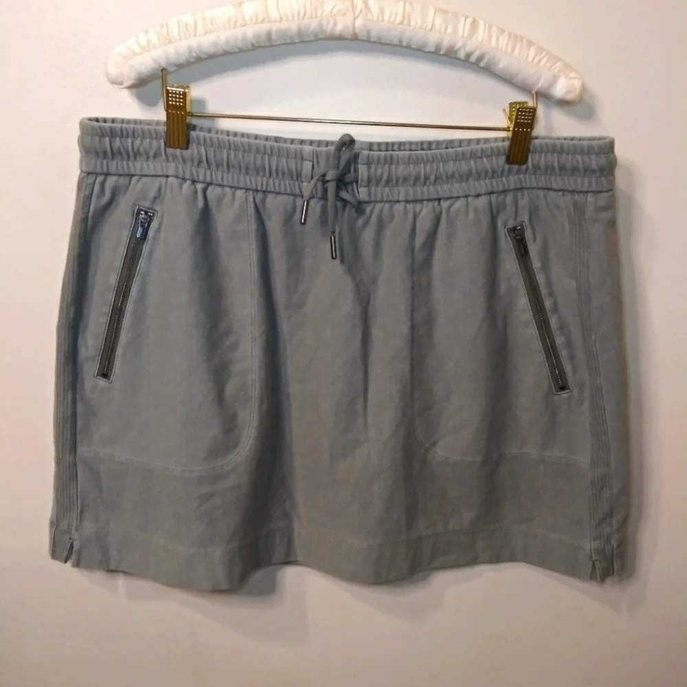 Athleta Light Olive Twill Farallon Skirt - Picture 2 of 7